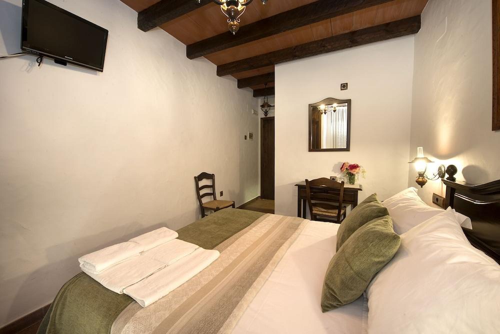 Hostal Torre De Guzman Conil De La Frontera Exterior foto