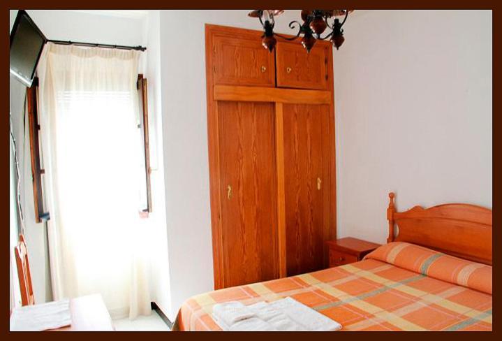 Hostal Torre De Guzman Conil De La Frontera Exterior foto