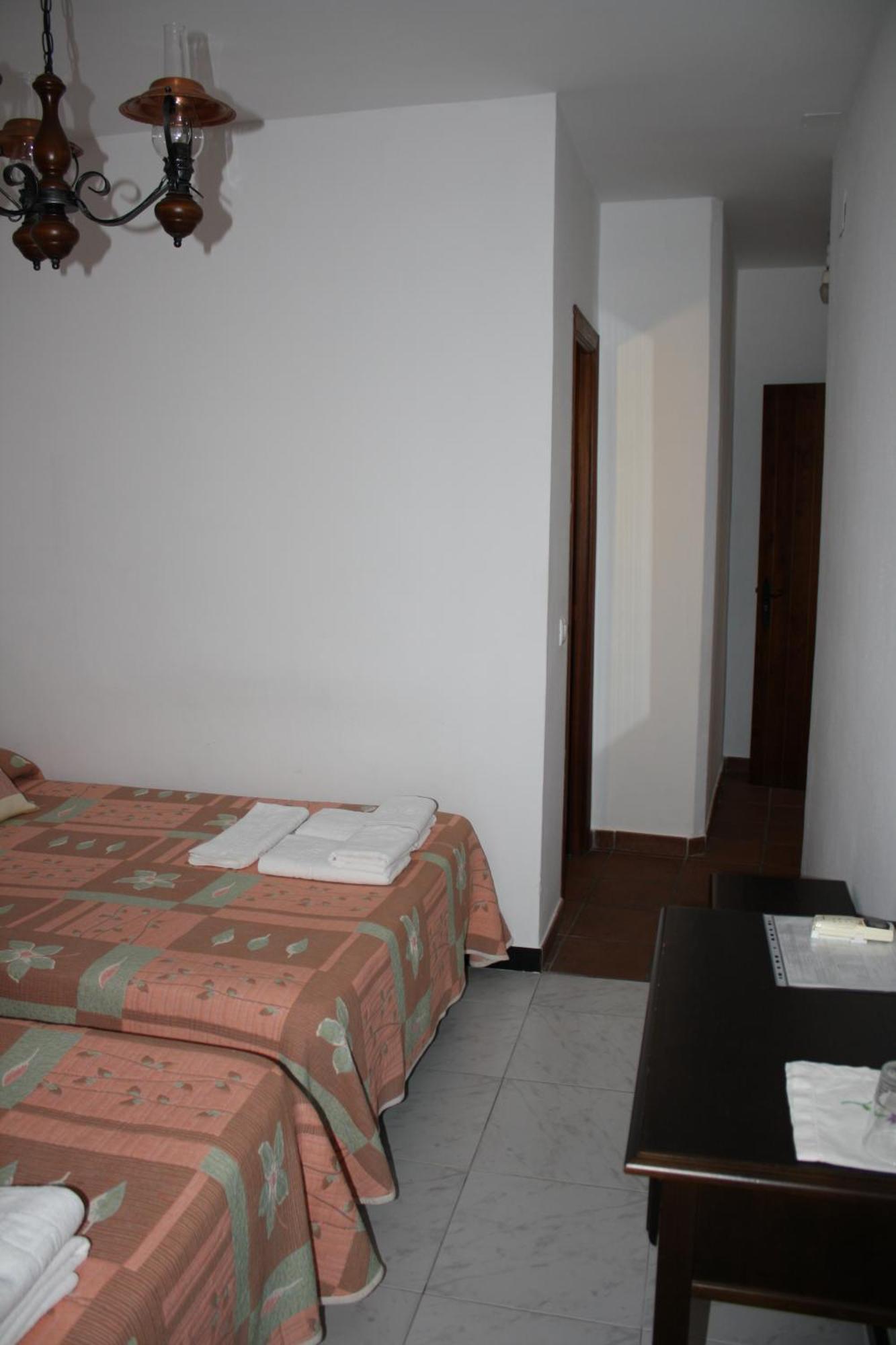 Hostal Torre De Guzman Conil De La Frontera Exterior foto