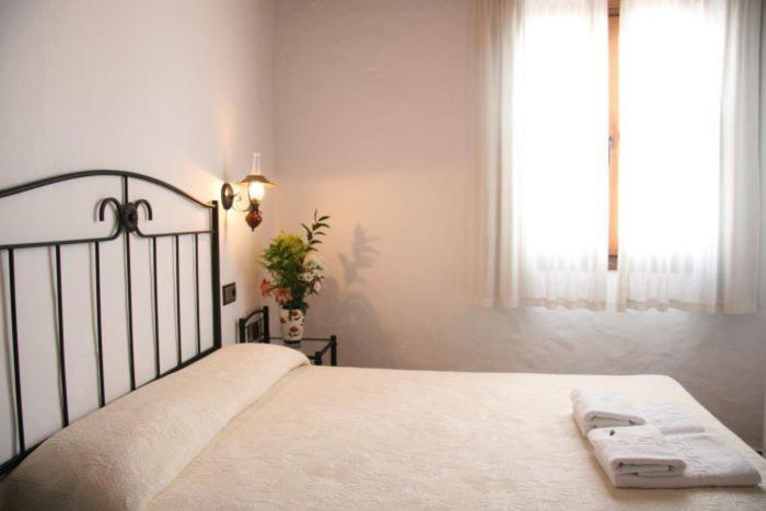 Hostal Torre De Guzman Conil De La Frontera Cameră foto